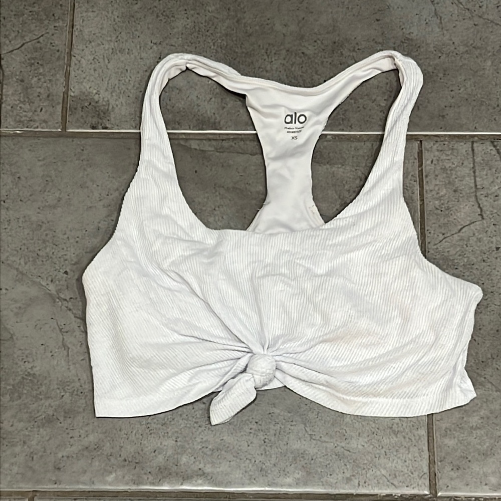 Alo Ribbed Crop